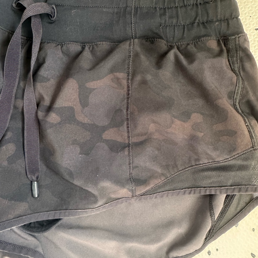 lululemon Women's Black Camo Shorts - Picture 2 of 6